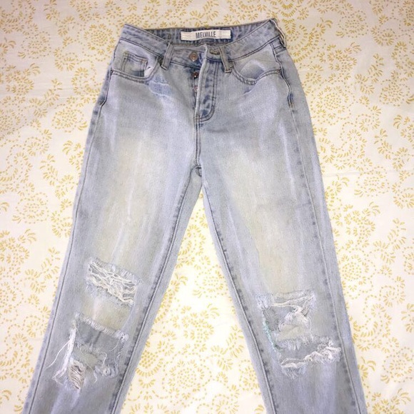 Brandy Melville boyfriend jeans - Picture 2 of 8